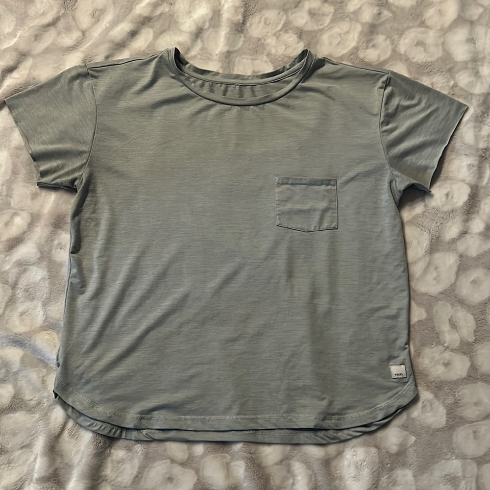 Vuori The Lux Performance T shirt
